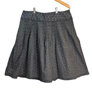 Ann Taylor Black Eyelet Cut Out Lace Skirt size 12 A Line Flare Fully Lined